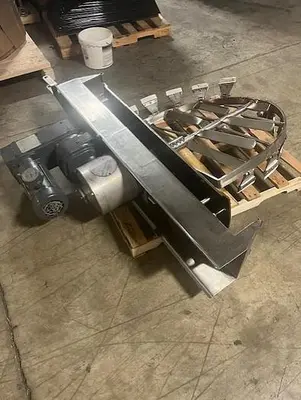 USED HAMILTON 150 GAL DOUBLE MOTION & SCRAPE SURFACE.