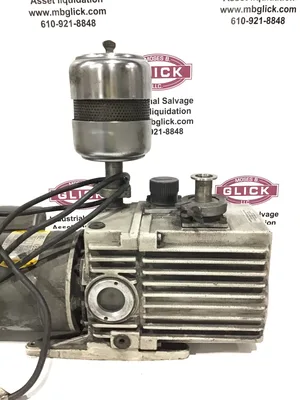 Leybold TRIVAC 92500499 Vane Vacuum Pump with Baldor VL3510 Motor