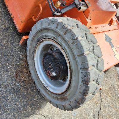 USED 2012 JLG E300AJP