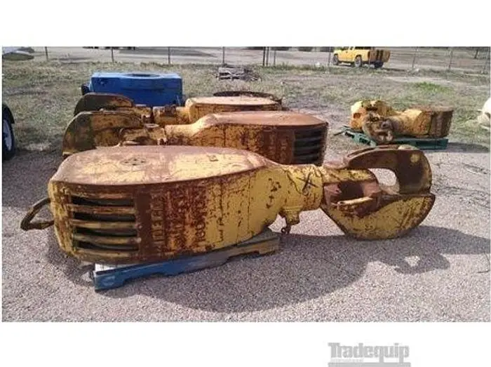 Used IDECO UTB 160 Hooklifts & Roll-Offs | Elliott Equipment Company #1049033