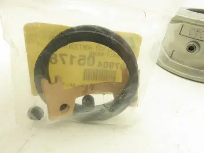Lovejoy G2040 Cover/Grid Assy Seal Gasket Lubricant Hardware Lot of 2
