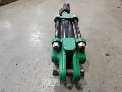 Used ROYAL ELECTRIC R2C2A1A1A1A Parts (Hydraulics and Pneumatics) British Columbia CA | Lenmark #267839