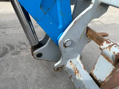 USED 2008 GENIE GTH-1056