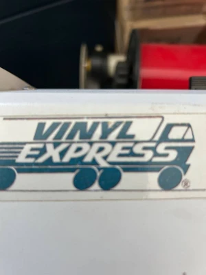Used Vinyl Express Ultra Plotters Delaware US | United Machine Co. #1563676