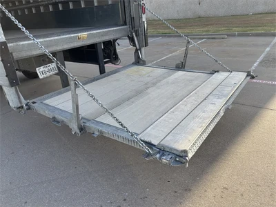 Used 2022 ISUZU "FTR" VAN BODY TRUCK - DIESEL (2022) Box trucks Texas US | MachineryMax #1488277
