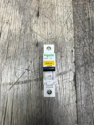 USED SCHNEIDER ELECTRIC 60898-1 60947-2