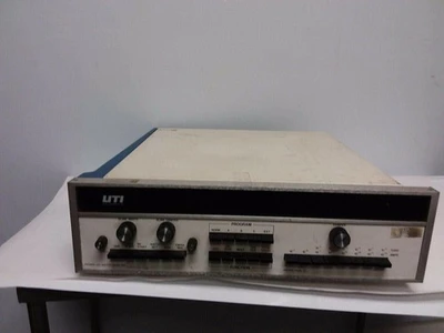 UTI Precision Gas Analyzer 100C Control Unit mass spectrometer