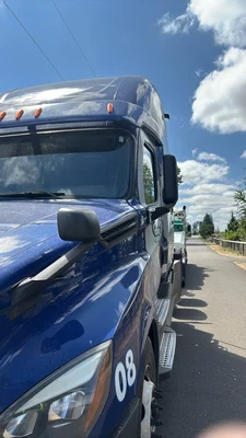 Used 2020 FREIGHTLINER CASCADIA Miscellaneous Trucks/Trailers Oregon US | Revelation Machinery #1324753