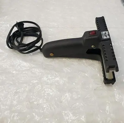 AIE Crimper Sealer Hand 150CH