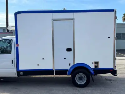 Used 2023 FORD E-350 Reefer Trucks Florida US | Truck and Van Outlet #1509231
