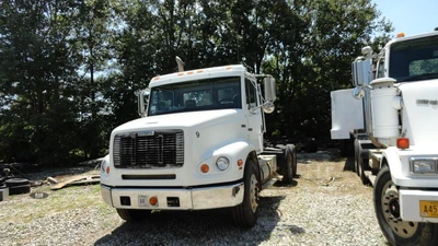 Used 2000 FREIGHTLINER FL112 Mobile Cranes Tennessee US | Ran Equipment #1398996