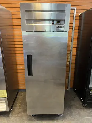 Used DUKERS D28AF Freezers Florida US | BAM Discount Restaurant Equipment #1321472