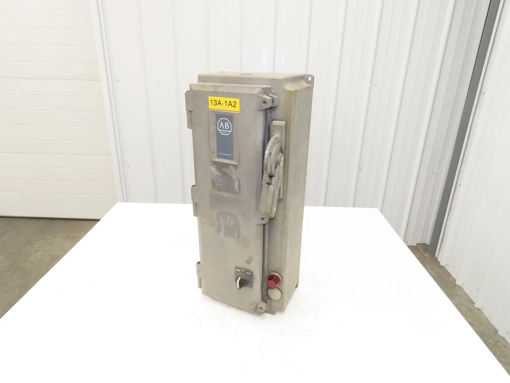 Allen-Bradley 502-T694890-1 Combination Starter Fusible 600V 3PH 10HP 120V Coil