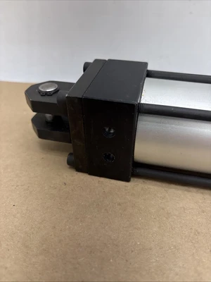 NEW Numatics P7EF-12A1C-AAA0B