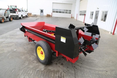 New | in-Stock 2025 FARMCO 80P Manure Spreaders Pennsylvania US | Zimmerman Farm Service #1410407