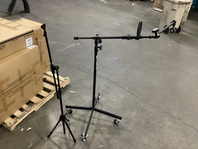 Used _UNKNOWN_ _UNKNOWN_ Commercial Audio/Visual Equipment Michigan US | Miedema Asset Management Group #1423414