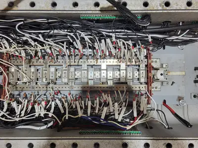 Used 2002 APPLETON XPE32252B.I152 Switchgears British Columbia CA | Lenmark #913726