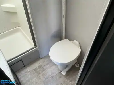 USED 2019 VENTURE SPORTTREK TOURING 336 VRK