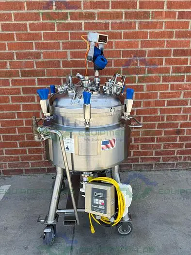 Used PURE FLO PRECISION 150 L STAINLESS STEEL JACKETED REACTOR 45 PSI W/ 0.5 HP MIXER Jacketed Tanks | Equipment Lab #486576