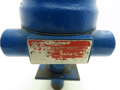 Magnetrol 811-1006-E00/041-5093-036 Level Controller 120VAC No Probe