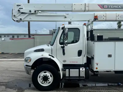 Used 2019 FREIGHTLINER M2 106 Tractors & Trailers Florida US | Truck and Van Outlet #1506263