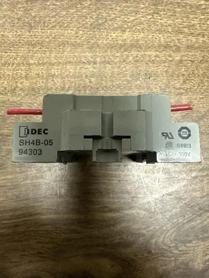 Used IDEC SH4B-05 Miscellaneous Equipment (Electrical & Power) | Surplus Asset Holdings #1201406