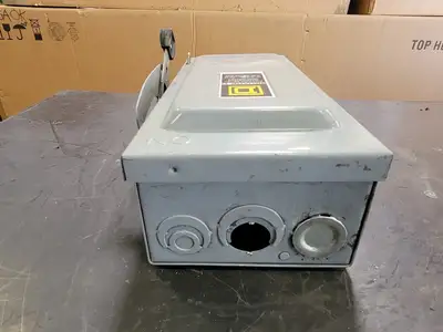 USED SQUARE D CD-222N