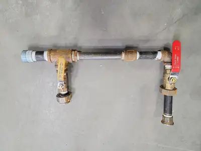Pipe & Valve Assembly