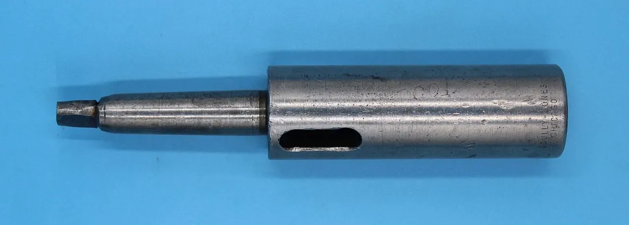 USED Scully Jones 3-2MT Tool Holder