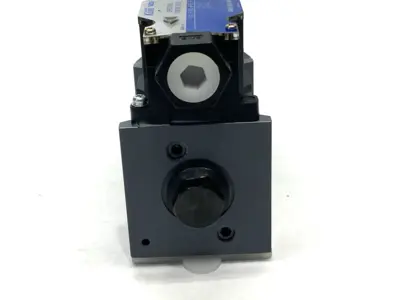 USED TOKYO KEIKEI TOKIMEC DIRECTIONAL CONTROL VALVE