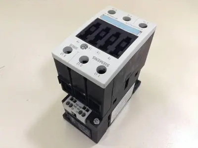 USED SIEMENS 3RT1 034-3A.0