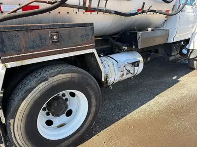 Used 1998 FORD F-SERIES F800 Tanker trucks Kentucky US | Proxy Equipment #1426118