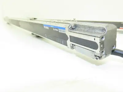 Keyence SL-V40H Light Curtain Transmitter Receiver Set 780mm 24VDC