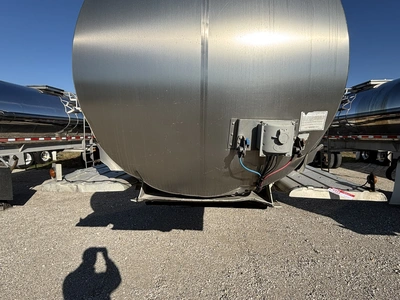 Used 2015 WALKER MILK TANKER TRAILER Liquid Supply Trailers Michigan US | Miedema Asset Management Group #1709444