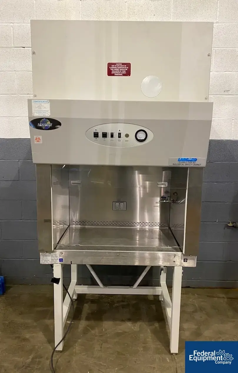 USED Nuaire 34" Nuaire Labgard Fume Hood