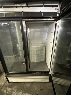 174-0189 True GDM-49F 2 Glass Door Self Contained Freezer