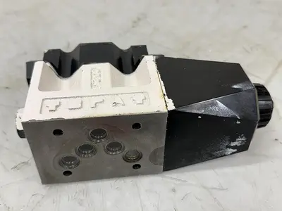 USED TOKIMEC DG4VS-5-0A-M-P7L-H-7-40