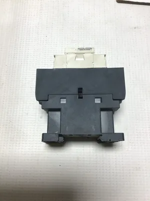 Schneider Electric LC1D32 Contactor 50/60Hz 600VAC Max 6kV 50A 20lb in Torque