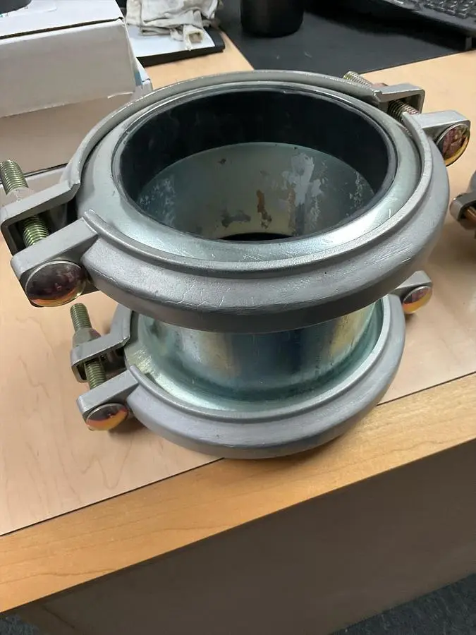 Waukesha Coupling 5 1/2 in