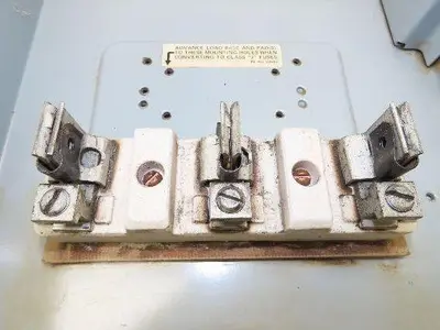 Siemens F353 I-T-E Heavy Duty Safety Disconnect Switch 100A 600V 3Ph Fused