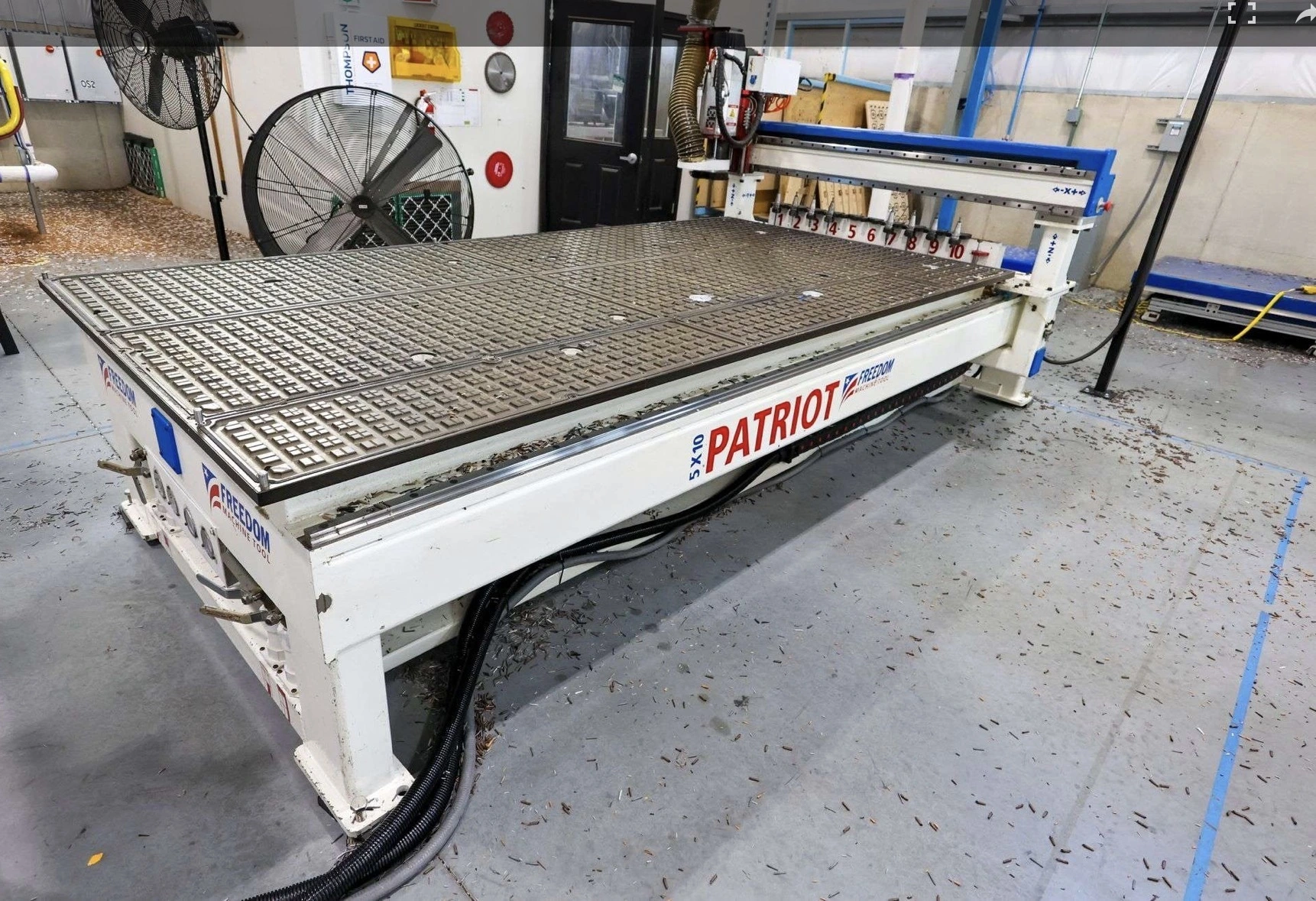 Used 2017 DMS FREEDOM PATRIOT F37-5-10-7CLVxxx CNC Routers New York US | PlastiMach Corp #1557841