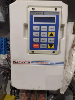 PRESS CONTROL ELECTRIC PANEL WITH BALDOR VARIABLE SPEED DRIVE & ALLEN BRADLEY MICRO LOGIX 1500 CONTROL PLC : YOBRO 25099
