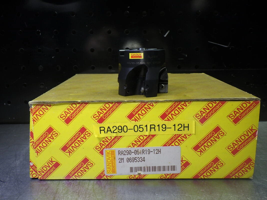 Sandvik 2" 90 Deg Indexable Facemill 3/4" Arbor RA290-051R19-12H (LOC3342)