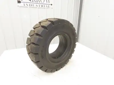 GS-Solid 18X7-8 4.33 Forklift Tire Resilient Solid Traction Black