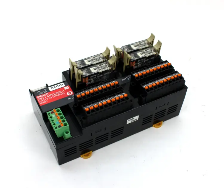 Used OMRON DST1-MRD08SL-1 Programmable Logic Controllers | Industrial Parts R Us Inc. #358890