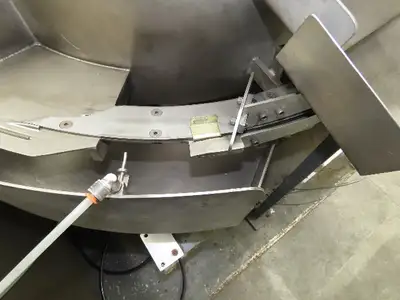 Service Engineering Vibratory Bowl Feeder 27CCW 27" Base Small Parts Sorter 120V