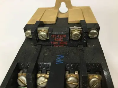 USED ALLEN BRADLEY 700-P1000A1 SER B