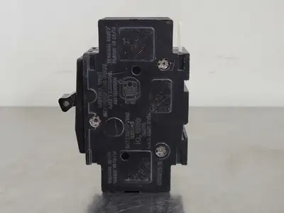 USED SQUARE D QOU215