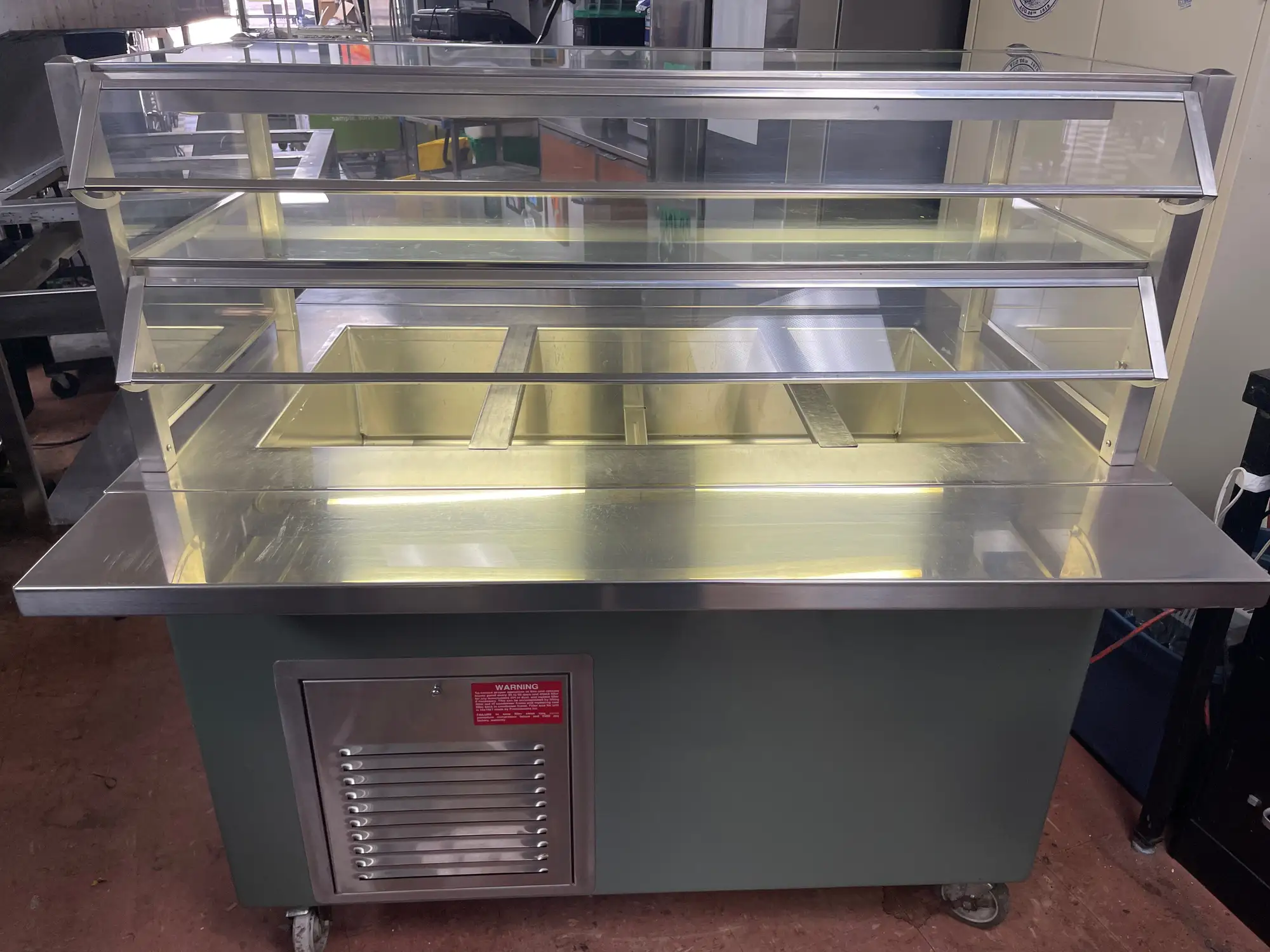 Used ColorPoint Used 50" Colorpoint 50-CFMA 3 Pan Refrigerated Salad Bar with Sneeze Guards 120V Food Displays Illinois US | Falcon Restaurant Supply #1375715