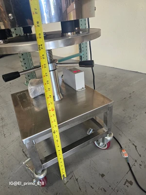 Tube unscrambler + Automatic inserting station